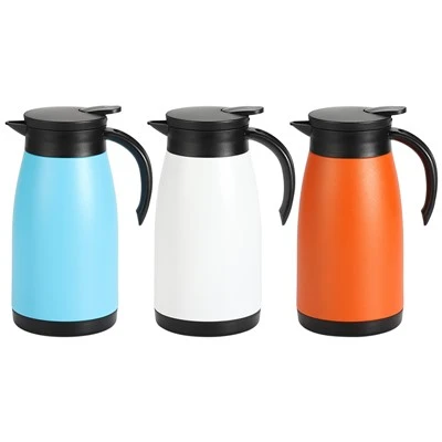 Café de acero inoxidable con tapa